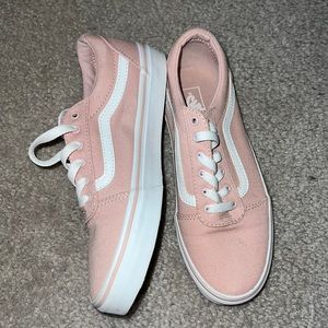 Pink low top vans!